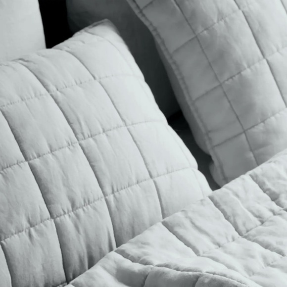 Queen Quince European Linen Duvet Cover Set with box quilted shams - Picture 5 of 5